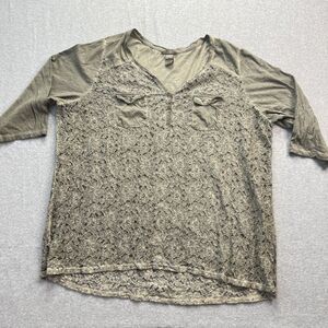 Catherine's T-Shirt 2X 22/24 Green Gloral Lace Button V Neck Henley 3/4 Sleeve